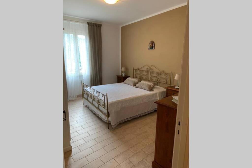 Casa Flea - Holiday Apartment With 2 Bedrooms Gualdo Tadino Eksteriør bilde